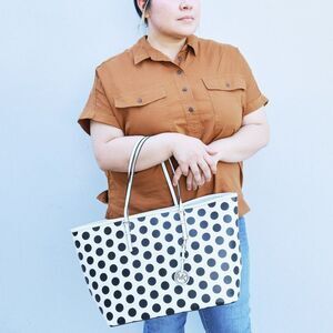 NWT MICHAEL Kors Jet Set Dot Large Travel Tote White Black